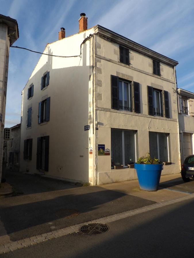 Chez Lorette Mauze-sur-le-Mignon Ngoại thất bức ảnh