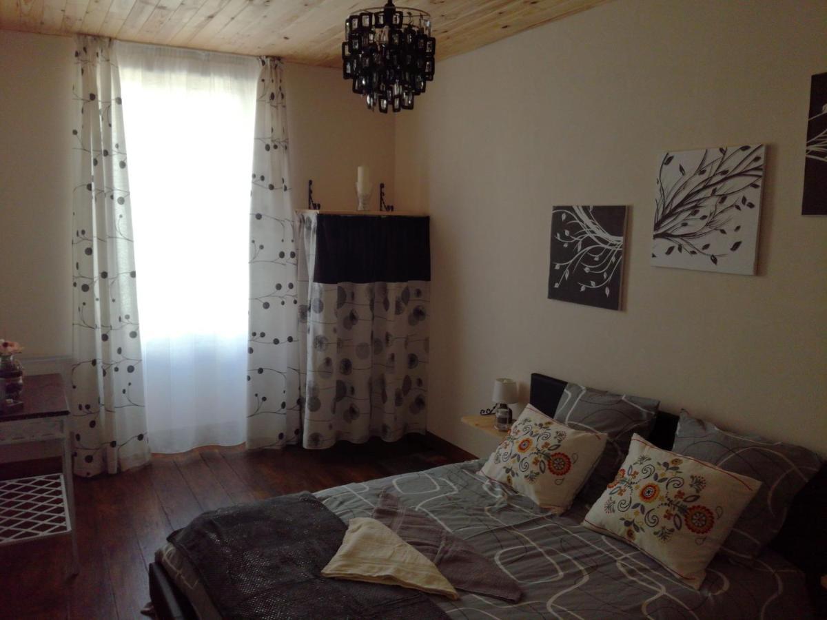Chez Lorette Mauze-sur-le-Mignon Ngoại thất bức ảnh